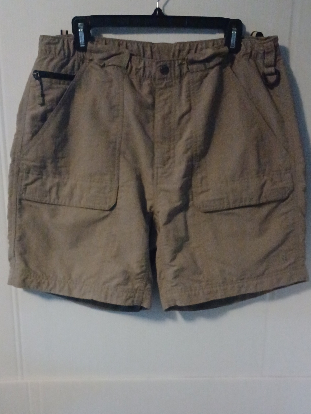 The North Face Men's Khaki Nylon Cargo Shorts Size L